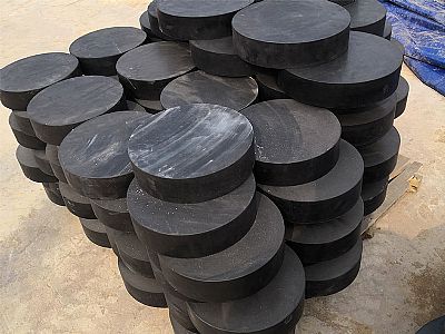 广丰区板式橡胶支座由若干层橡胶片与薄钢板经加压硫化